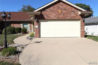 3210 Leverett Court, Alton, IL 62002