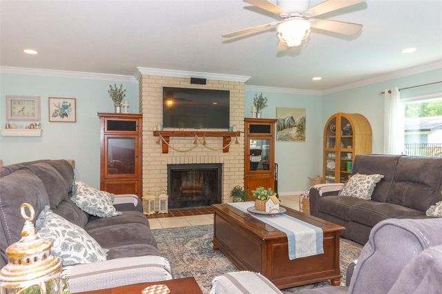 12231 KELLY LANE, Thonotosassa, FL 33592