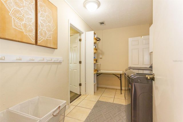 12231 KELLY LANE, Thonotosassa, FL 33592