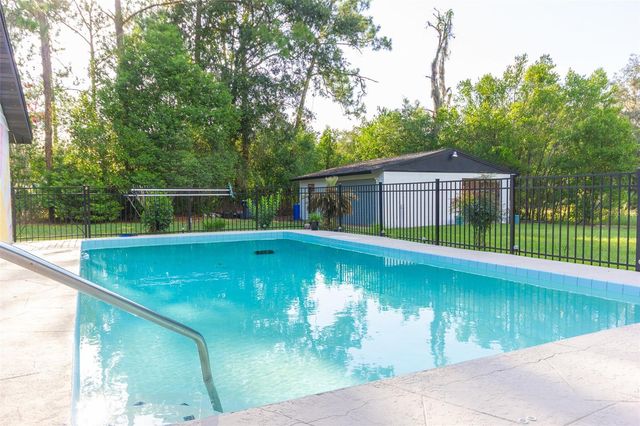 12231 KELLY LANE, Thonotosassa, FL 33592