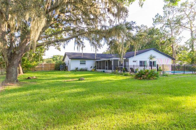 12231 KELLY LANE, Thonotosassa, FL 33592
