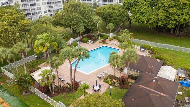 3000 S Course Drive 607, Pompano Beach, FL 33069