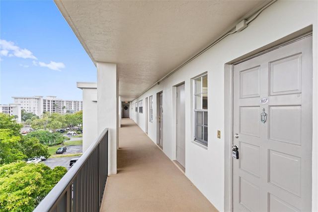 3000 S Course Drive 607, Pompano Beach, FL 33069
