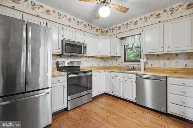 7 SENECA TER, Fredericksburg, VA 22401