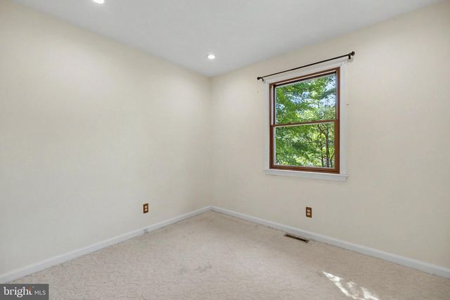 7 SENECA TER, Fredericksburg, VA 22401
