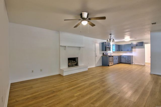 39 Sheraton Oaks Drive, Sherwood, AR 72120