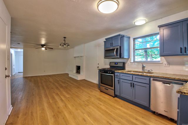 39 Sheraton Oaks Drive, Sherwood, AR 72120