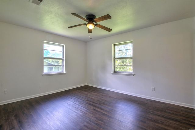 39 Sheraton Oaks Drive, Sherwood, AR 72120