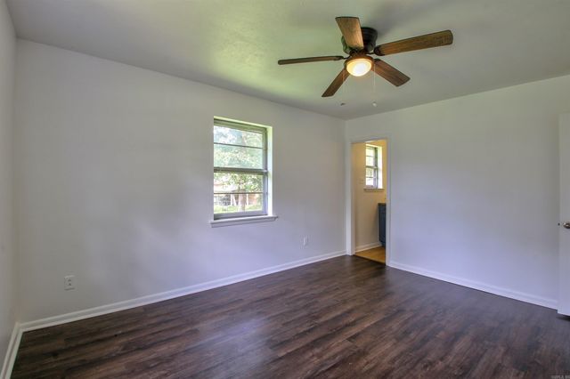 39 Sheraton Oaks Drive, Sherwood, AR 72120