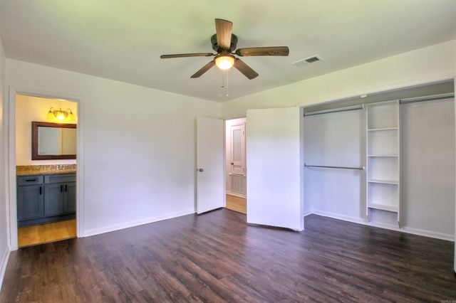 39 Sheraton Oaks Drive, Sherwood, AR 72120