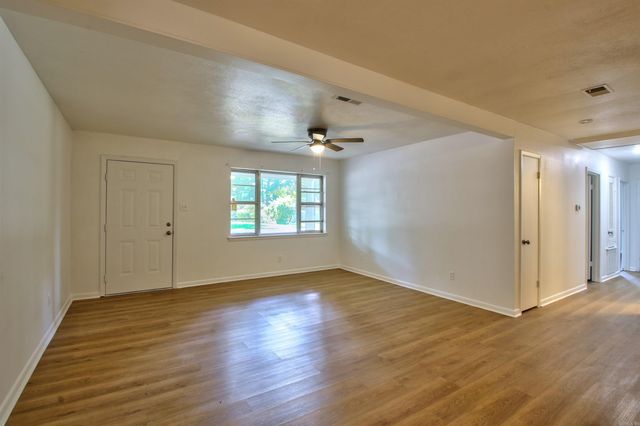 39 Sheraton Oaks Drive, Sherwood, AR 72120