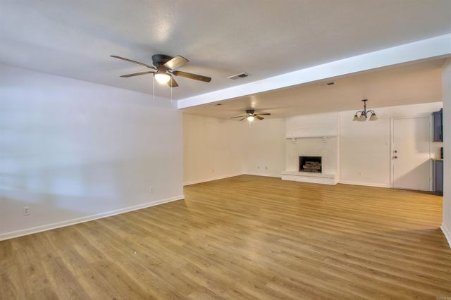 39 Sheraton Oaks Drive, Sherwood, AR 72120