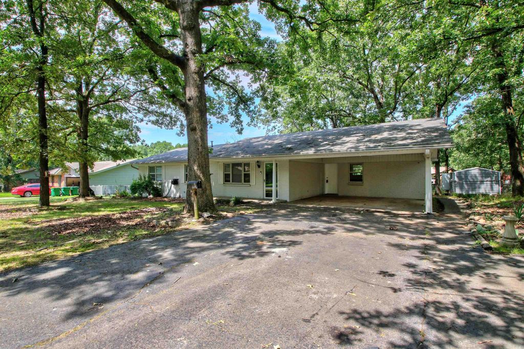 39 Sheraton Oaks Drive, Sherwood, AR 72120