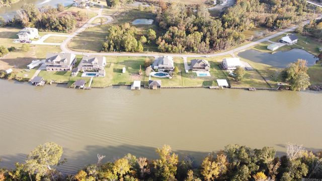 18429 Amite Acres Dr, Prairieville, LA 70769