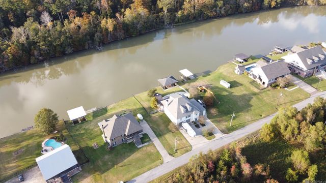 18429 Amite Acres Dr, Prairieville, LA 70769