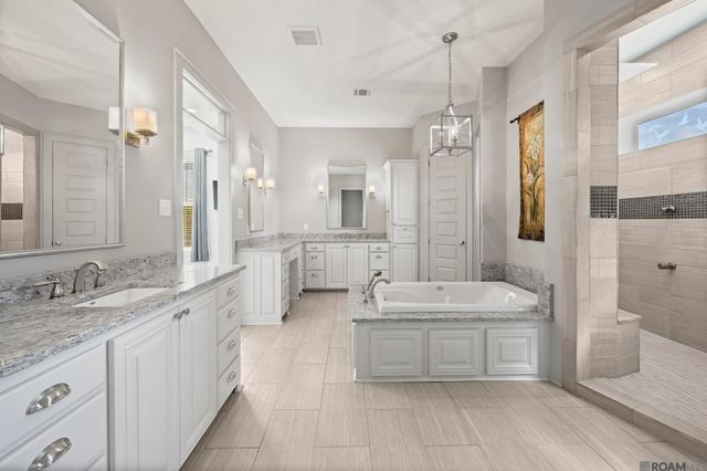 18429 Amite Acres Dr, Prairieville, LA 70769