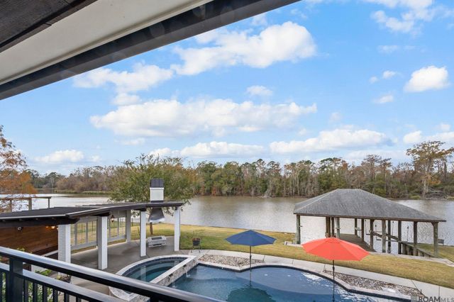 18429 Amite Acres Dr, Prairieville, LA 70769