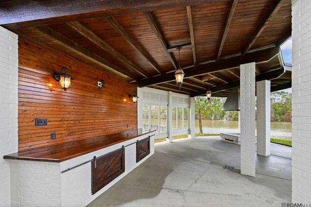 18429 Amite Acres Dr, Prairieville, LA 70769