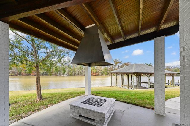 18429 Amite Acres Dr, Prairieville, LA 70769