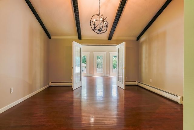 41 Watuppa Rd, Westport, MA 02790