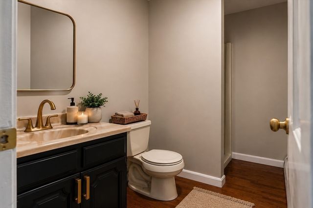 41 Watuppa Rd, Westport, MA 02790