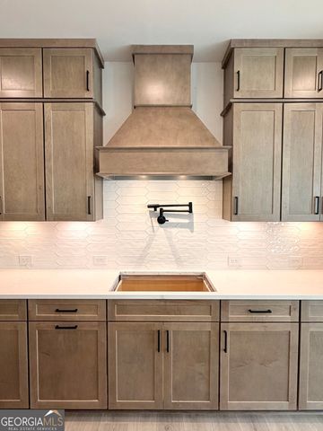 113 Bridgecrest Road, Roswell, GA 30075