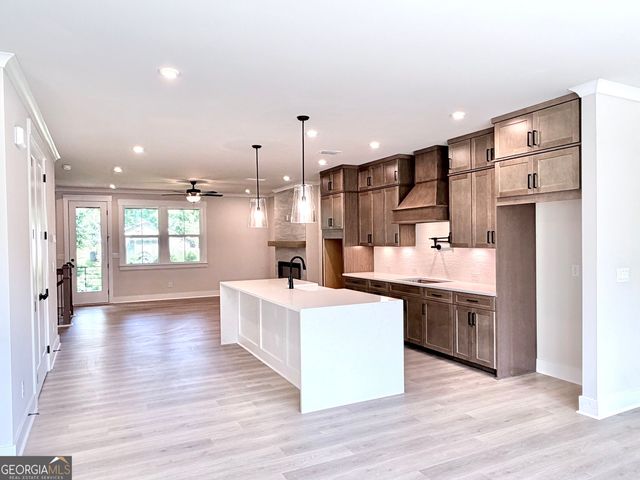 113 Bridgecrest Road, Roswell, GA 30075