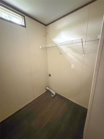 716 Quail Run Court, Seven Points, TX 75143