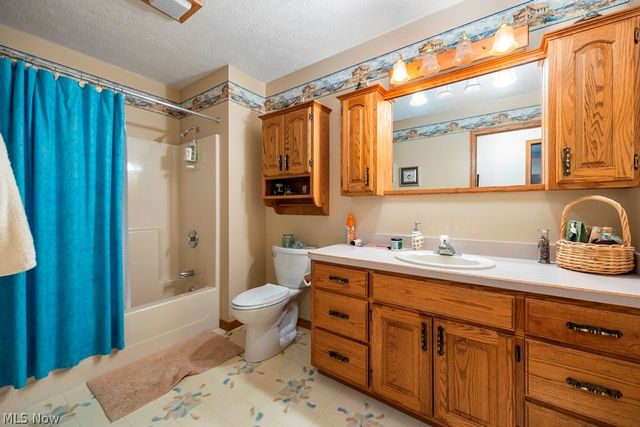 20290 Indian Hollow Road, Wellington, OH 44090