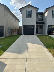 8419 Via Verona Unit 103, San Antonio, TX 78227