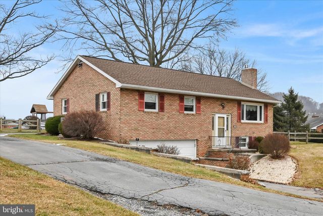 740 S COCALICO RD, Denver, PA 17517