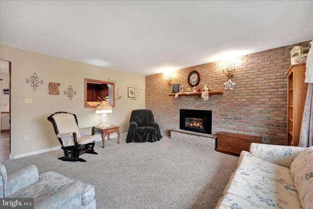 740 S COCALICO RD, Denver, PA 17517