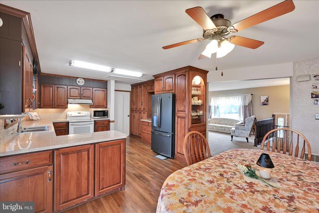 740 S COCALICO RD, Denver, PA 17517