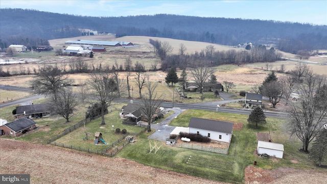 740 S COCALICO RD, Denver, PA 17517