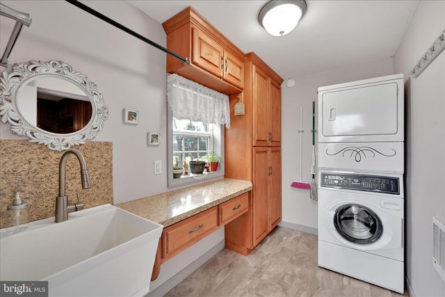 740 S COCALICO RD, Denver, PA 17517