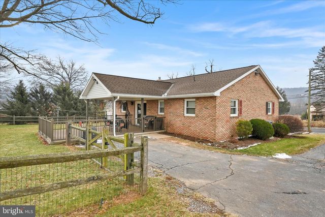 740 S COCALICO RD, Denver, PA 17517