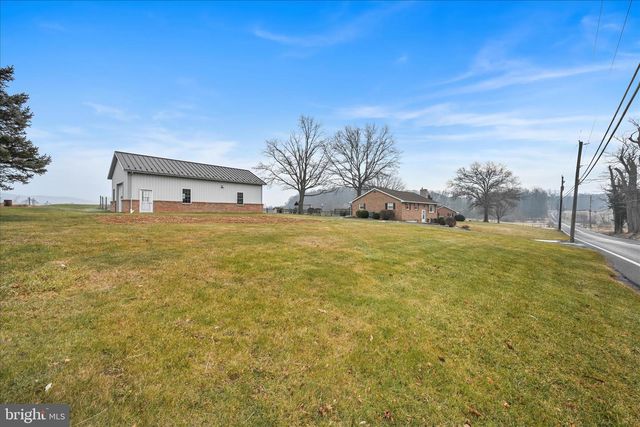 740 S COCALICO RD, Denver, PA 17517