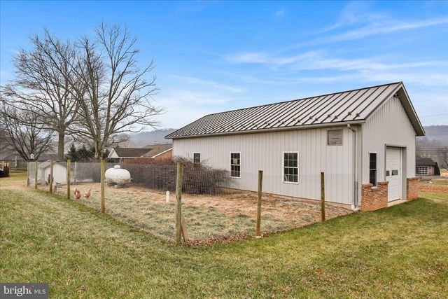 740 S COCALICO RD, Denver, PA 17517