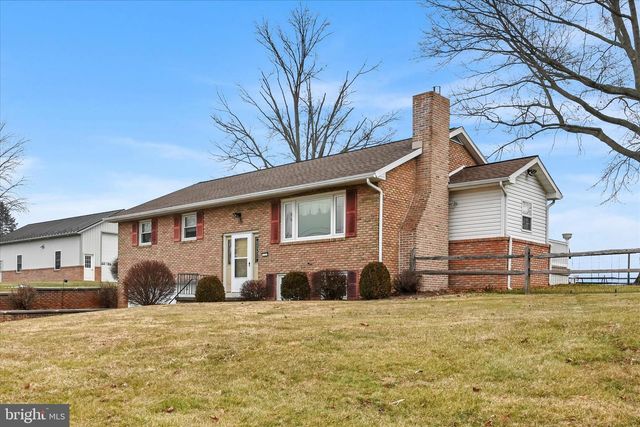 740 S COCALICO RD, Denver, PA 17517