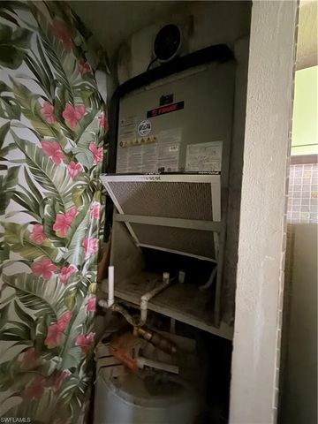 871 Lake McGregor DR, Fort Myers, FL 33919