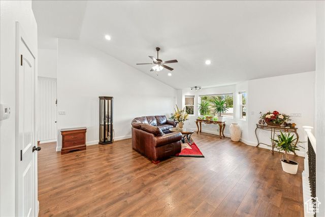 3367 WESTWARD AVE, Enoch, UT 84721