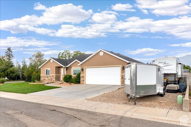 3367 WESTWARD AVE, Enoch, UT 84721