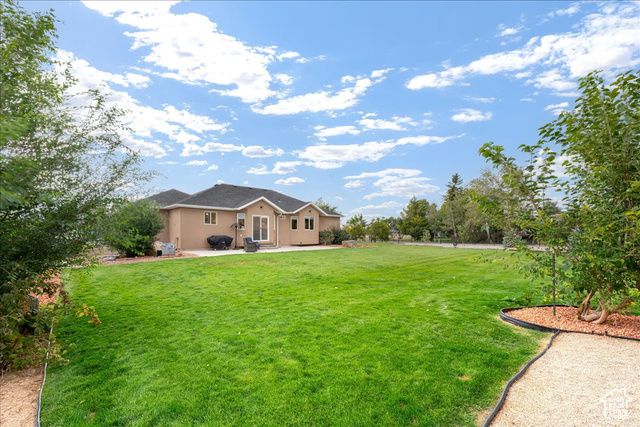 3367 WESTWARD AVE, Enoch, UT 84721