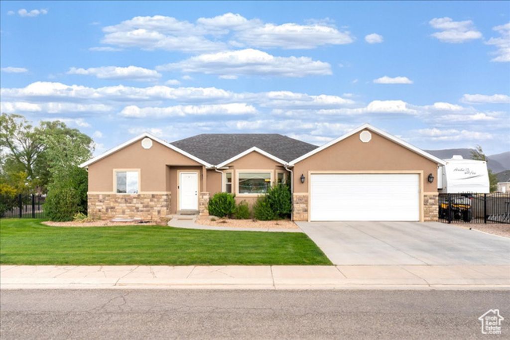 3367 WESTWARD AVE, Enoch, UT 84721