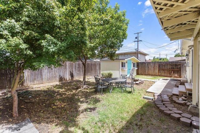 1745 Elmwood Avenue, Stockton, CA 95204