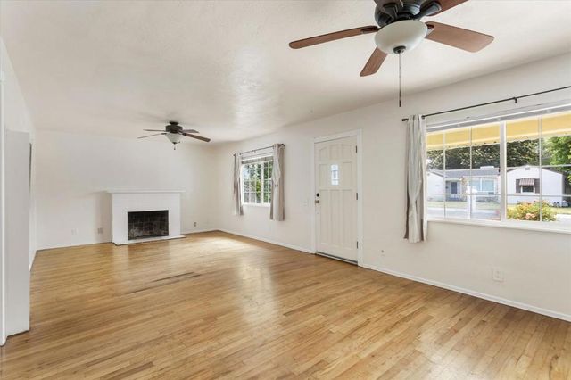 1745 Elmwood Avenue, Stockton, CA 95204