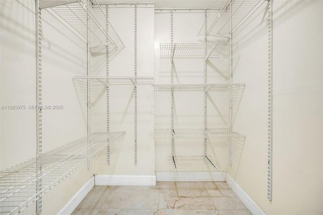 100 Edgewater Dr 240, Coral Gables, FL 33133