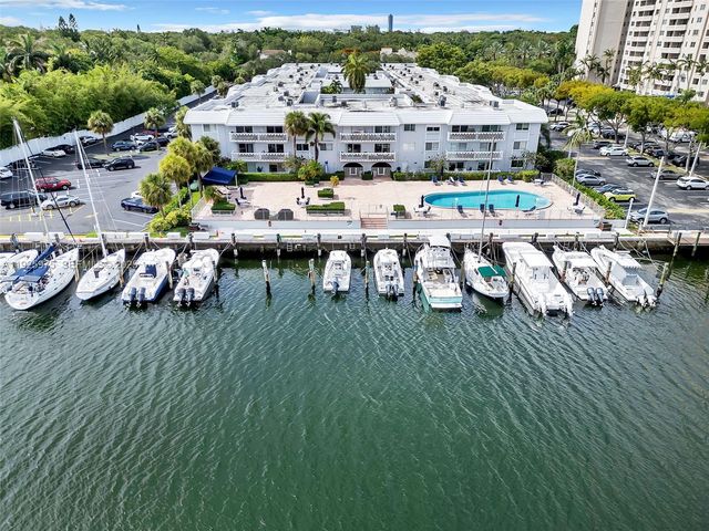 100 Edgewater Dr 240, Coral Gables, FL 33133