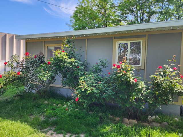 8808 S OXFORD CIR, Sandy, UT 84070