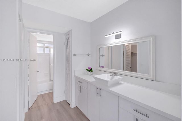 1345 Lincoln Rd 501, Miami Beach, FL 33139